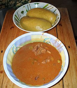 Groundnut soup with fufu