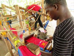 Kente weaver in Adanwomase